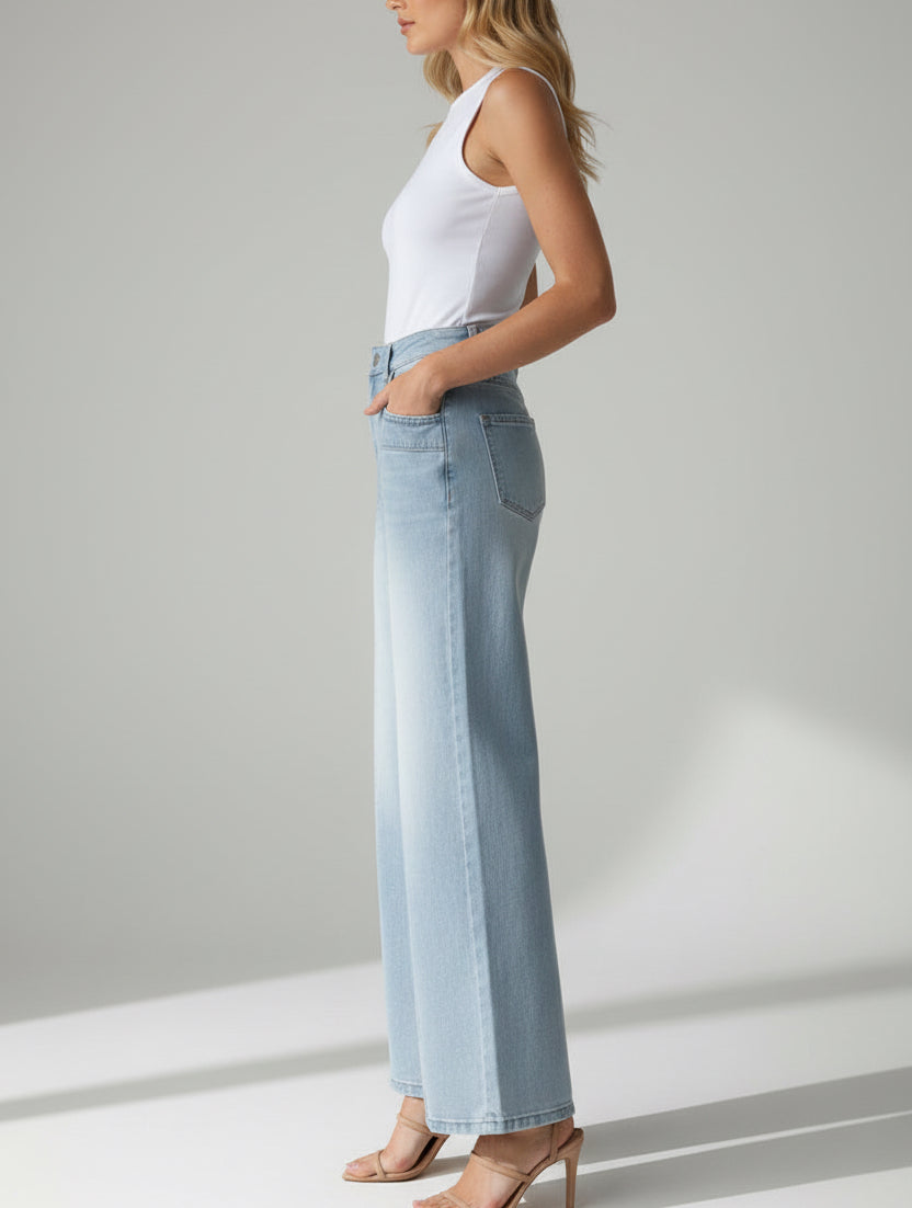 Wide-leg light denim